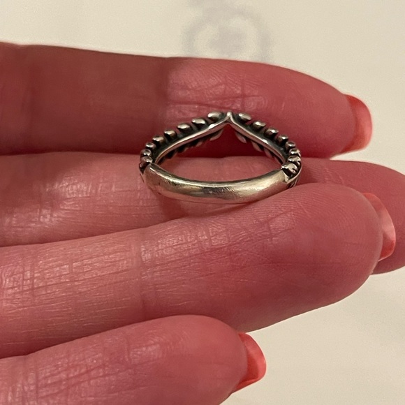 Pandora leaf ring!! - Picture 3 of 3